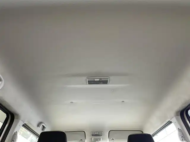 スズキ クロスビー HYBRID MZ 群馬県 2018(平30)年 4.5万km キャラバンアイボリーパールメタリック/ホワイト 2トーンルーフ 純正８インチナビ　全方位モニター　クルーズコントロール　ＬＥＤライト　フォグランプ　シートヒーター　純正１６インチアルミホイール　ステアリングリモコン　プッシュスタート　スマートキー　禁煙車