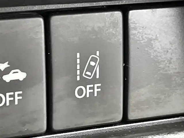 スズキ クロスビー HYBRID MZ 群馬県 2018(平30)年 4.5万km キャラバンアイボリーパールメタリック/ホワイト 2トーンルーフ 純正８インチナビ　全方位モニター　クルーズコントロール　ＬＥＤライト　フォグランプ　シートヒーター　純正１６インチアルミホイール　ステアリングリモコン　プッシュスタート　スマートキー　禁煙車