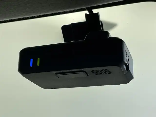 スズキ クロスビー HYBRID MZ 群馬県 2018(平30)年 4.5万km キャラバンアイボリーパールメタリック/ホワイト 2トーンルーフ 純正８インチナビ　全方位モニター　クルーズコントロール　ＬＥＤライト　フォグランプ　シートヒーター　純正１６インチアルミホイール　ステアリングリモコン　プッシュスタート　スマートキー　禁煙車