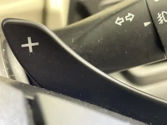 スズキ クロスビー HYBRID MZ 群馬県 2018(平30)年 4.5万km キャラバンアイボリーパールメタリック/ホワイト 2トーンルーフ 純正８インチナビ　全方位モニター　クルーズコントロール　ＬＥＤライト　フォグランプ　シートヒーター　純正１６インチアルミホイール　ステアリングリモコン　プッシュスタート　スマートキー　禁煙車