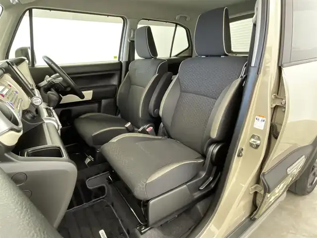 スズキ クロスビー HYBRID MZ 群馬県 2018(平30)年 4.5万km キャラバンアイボリーパールメタリック/ホワイト 2トーンルーフ 純正８インチナビ　全方位モニター　クルーズコントロール　ＬＥＤライト　フォグランプ　シートヒーター　純正１６インチアルミホイール　ステアリングリモコン　プッシュスタート　スマートキー　禁煙車