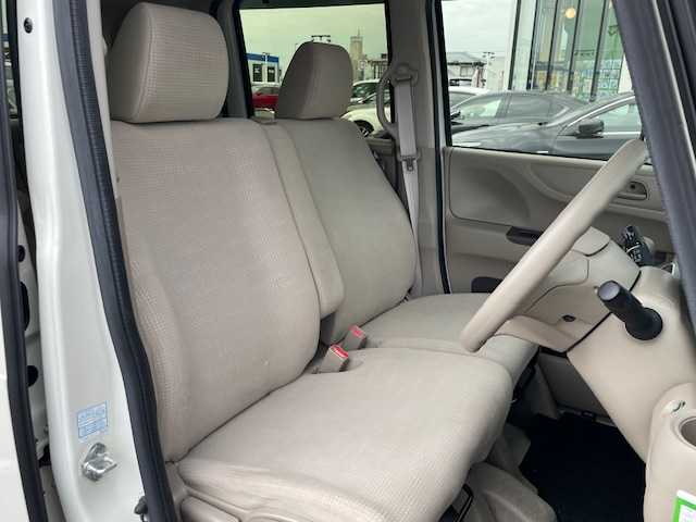 ホンダ Ｎ ＢＯＸ SSパッケージ 長崎県 2017(平29)年 8.1万km プレミアムホワイトパールⅡ 純正SDナビ/CD/DVD/BT/ワンセグTV/バックカメラ/両側パワースライドドア/前席シートヒーター/ステアリングスイッチ/LEDヘッドライト/ビルトインETC