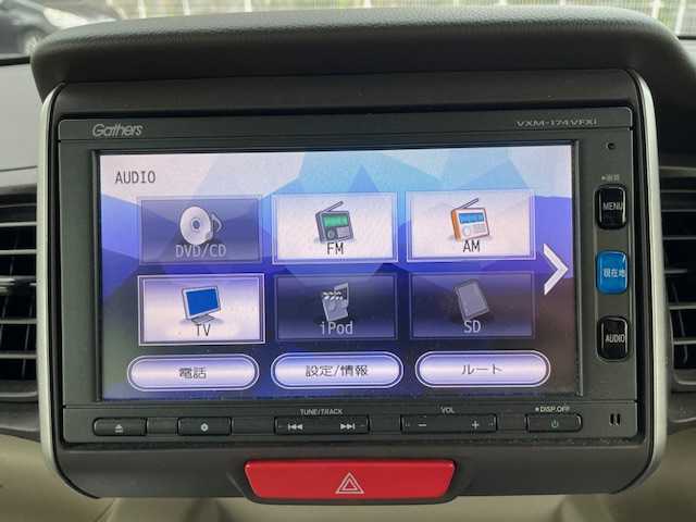 ホンダ Ｎ ＢＯＸ SSパッケージ 長崎県 2017(平29)年 8.1万km プレミアムホワイトパールⅡ 純正SDナビ/CD/DVD/BT/ワンセグTV/バックカメラ/両側パワースライドドア/前席シートヒーター/ステアリングスイッチ/LEDヘッドライト/ビルトインETC