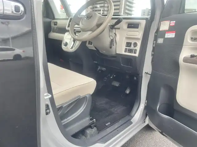 ダイハツ ムーヴ キャンバス X LTD メイクアップ SA Ⅲ 島根県 2017(平29)年 4.4万km スムースグレーマイカメタリック/ブラックマイカメタリック 2トーン 純正ナビ /フルセグTV　/Bluetooth　/DVD再生 /両側パワースライド　/オートライト/ハイビーム　/スマートキー　/プッシュスタート　/衝突軽減ブレーキ/リアコーナーセンサー　/ハンドルカバー　/オートエアコン/社外14インチAＷ＆スタッドレス積込/純正フロアマット/保証書/取扱説明書