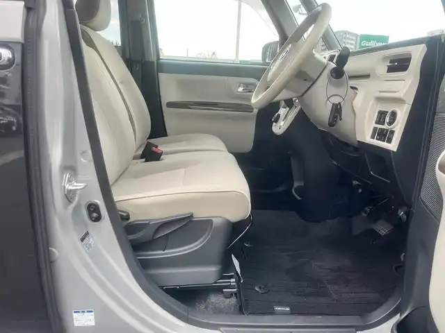 ダイハツ ムーヴ キャンバス X LTD メイクアップ SA Ⅲ 島根県 2017(平29)年 4.4万km スムースグレーマイカメタリック/ブラックマイカメタリック 2トーン 純正ナビ /フルセグTV　/Bluetooth　/DVD再生 /両側パワースライド　/オートライト/ハイビーム　/スマートキー　/プッシュスタート　/衝突軽減ブレーキ/リアコーナーセンサー　/ハンドルカバー　/オートエアコン/社外14インチAＷ＆スタッドレス積込/純正フロアマット/保証書/取扱説明書