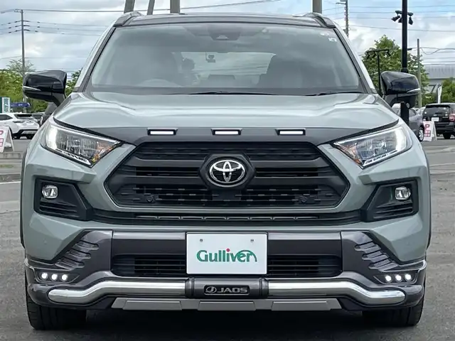 トヨタ ＲＡＶ４ アドベンチャー 道央・札幌 2022(令4)年 7.4万km アッシュグレーメタリック/アーバンカーキ ４WD/ワンオーナー/サンルーフ/純正ディーラーOPナビ/CD/DVD/BT/フルセグ/トヨタセーフティセンス/プリクラッシュセーフティ/横滑り防止装置/レーダークルーズコントロール/ダウンヒルアシストコントロール/レーンキープアシスト/クリアランスソナー/ブラインドスポットモニター/リアクロストラフィックアラート/パーキングサポートブレーキ/ロードサインアシスト/バックカメラ/ビルトインETC/ドライブレコーダー/DRIVEMODE切替/D席パワーシート/D席メモリーシート/前席シートヒーター/前席エアシート/レザーシート/革巻きステアリング/ステアリングリモコン/ハンドルヒーター/電動パーキング/ブレーキホールド/自動防眩ミラー/MTモード付AT/プッシュスタート/スマートキー/LEDヘッドライト/オートライト/オートハイビーム/フォグランプ/電動格納ミラー/ウィンカーミラー/純正フロアマット/ドアバイザー/バンパープロテクター/ノーズプロテクター/サイドプロテクター/ピラープロテクター