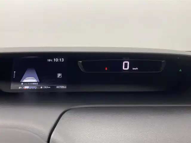 日産 セレナ ハイウェイスター プロパイロットED 熊本県 2017(平29)年 6.1万km ダイヤモンドブラック 禁煙車　/純正9インチナビ（ＣＤ・ＤＶＤ・フルセグ・ＵＳＢ）/純正前方ドライブレコーダー　/ＥＴＣ　/前後クリアランスソナー　/レーダークルーズコントロール　/両側パワースライドドア/ハンズフリーオートスライド/プロパイロット/衝突軽減ブレーキ　/レーンキープアシスト　/横滑り防止　/アイドリングストップ/純正フロアマット/純正１６インチAW/オートライト/LEDヘッドライト/フォグライト/スマートキー/プッシュスタート