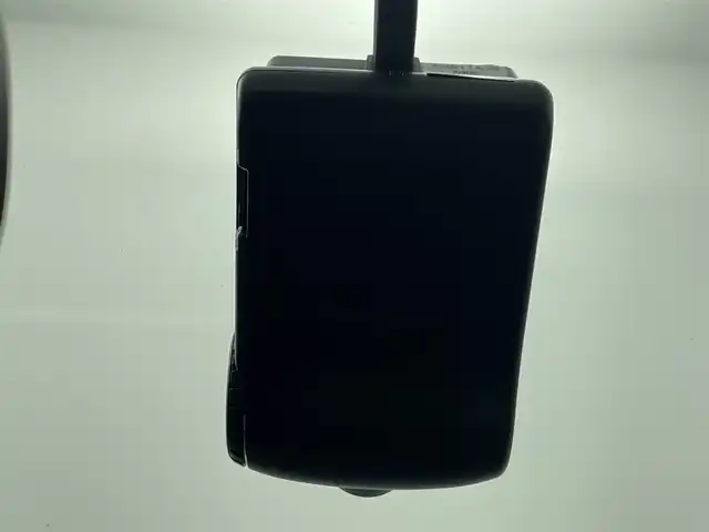 日産 セレナ ハイウェイスター プロパイロットED 熊本県 2017(平29)年 6.1万km ダイヤモンドブラック 禁煙車　/純正9インチナビ（ＣＤ・ＤＶＤ・フルセグ・ＵＳＢ）/純正前方ドライブレコーダー　/ＥＴＣ　/前後クリアランスソナー　/レーダークルーズコントロール　/両側パワースライドドア/ハンズフリーオートスライド/プロパイロット/衝突軽減ブレーキ　/レーンキープアシスト　/横滑り防止　/アイドリングストップ/純正フロアマット/純正１６インチAW/オートライト/LEDヘッドライト/フォグライト/スマートキー/プッシュスタート