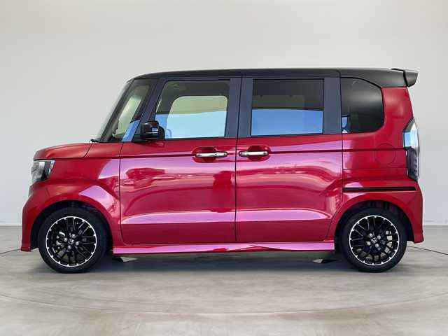 ホンダ Ｎ ＢＯＸ カスタム L ターボ コーディネートスタイル 新潟県 2022(令4)年 1.6万km プレミアムクリスタルレッドM 純正ディーラーOPナビ（VXU-227NBi）/　・バックカメラ/　・フルセグTV/　・CD/DVD/SD再生機能/　・Bluetooth　/　・USB接続/ホンダセンシング/　・衝突軽減ブレーキ/　・レーダークルーズコントロール/　・レーンキープアシスト/ドライブレコーダー/ビルトインETC/両側パワースライドドア/オートライト/オートハイビーム/LEDヘッドライト/前後コーナーセンサー/電子パーキングブレーキ/ステアリングスイッチ/フロアマット