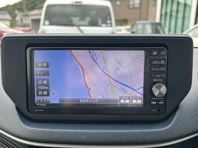 ダイハツ ムーヴ カスタム X 島根県 2015(平27)年 8.5万km ブラックマイカメタリック/ファイアークォーツレッドメタリック 2トーン 登録時走行距離84/684Km/純正SDナビ（NSZP-W65DE）/フルセグTV/DVD/Bluetooth/USB/AUX/純正14インチアルミ/純正LEDヘッドライト/純正LEDフォグランプ/オートライト/スマートキー/プッシュスタート/アイドリングストップ/サイドバイザー/純正フロアマット/バックカメラ
