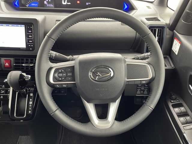 ダイハツ タント カスタム RS 千葉県 2025(令7)年 0.7万km ブラックマイカメタリック 純正ナビ/フルセグTV/衝突被害軽減ブレーキ/レーンキープアシスト/オートハイビーム/バックカメラ/クリアランスソナー/両側パワースライドドア/アイドリングストップ/電動パーキング/オートホールド/プッシュスタート/スマートキー