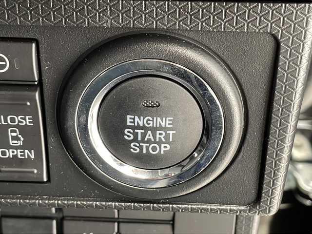 ダイハツ タント カスタム RS 千葉県 2025(令7)年 0.7万km ブラックマイカメタリック 純正ナビ/フルセグTV/衝突被害軽減ブレーキ/レーンキープアシスト/オートハイビーム/バックカメラ/クリアランスソナー/両側パワースライドドア/アイドリングストップ/電動パーキング/オートホールド/プッシュスタート/スマートキー