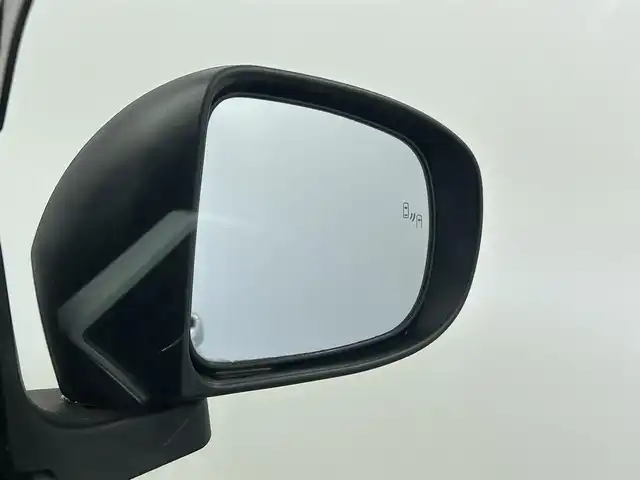 トヨタ ライズ Z 千葉県 2021(令3)年 5万km スムースグレーマイカメタリック スマートアシスト/・衝突軽減ブレーキ/・先行車発進お知らせ/・ブラインドスポットモニター/・リヤクロストラフィックアラート/純正9インチSDナビ/CD MSV SD BT フルセグ/全方位カメラ/レーダークルーズコントロール/LEDオートライト/前席シートヒーター/パーキングスイッチ/ブレーキホールド/ステアリングスイッチ/ドアバイザー/純正フロアマット/プッシュスタート/スマートキー/ビルトインETC
