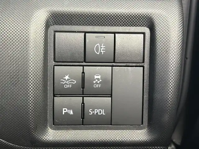 トヨタ ライズ Z 千葉県 2021(令3)年 5万km スムースグレーマイカメタリック スマートアシスト/・衝突軽減ブレーキ/・先行車発進お知らせ/・ブラインドスポットモニター/・リヤクロストラフィックアラート/純正9インチSDナビ/CD MSV SD BT フルセグ/全方位カメラ/レーダークルーズコントロール/LEDオートライト/前席シートヒーター/パーキングスイッチ/ブレーキホールド/ステアリングスイッチ/ドアバイザー/純正フロアマット/プッシュスタート/スマートキー/ビルトインETC