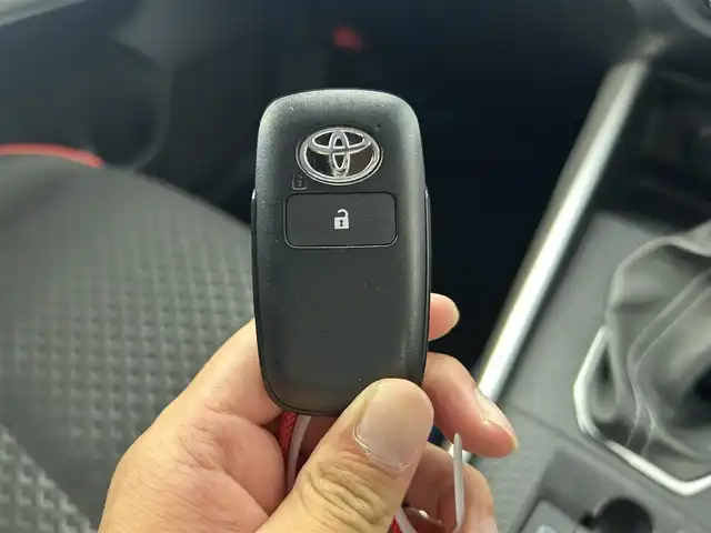 トヨタ ライズ Z 千葉県 2021(令3)年 5万km スムースグレーマイカメタリック スマートアシスト/・衝突軽減ブレーキ/・先行車発進お知らせ/・ブラインドスポットモニター/・リヤクロストラフィックアラート/純正9インチSDナビ/CD MSV SD BT フルセグ/全方位カメラ/レーダークルーズコントロール/LEDオートライト/前席シートヒーター/パーキングスイッチ/ブレーキホールド/ステアリングスイッチ/ドアバイザー/純正フロアマット/プッシュスタート/スマートキー/ビルトインETC