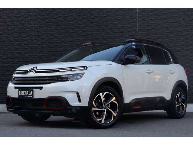 シトロエン シトロエン Ｃ５ エアクロス シャイン ブルーHDi 大分県 2020(令2)年 6.2万km 白 ナッパレザーパッケージ/サンルーフ/アダプティブクルーズコントロール/ブラインドスポットモニター/純正ディスプレイオーディオ/ＣａｒＰｌａｙ/ワイヤレス充電/バックカメラ/レザーシート（茶革）/シートヒーター/パワーシート（D席）/ディレクショナルヘッドライト/インテリジェントハイビーム/純正１８インチＡＷ/ＥＴＣ/社外ドライブレコーダー前後（ユピテル）