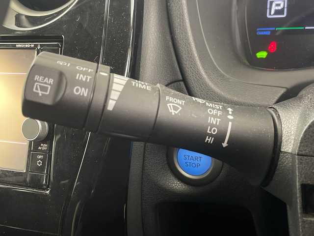 日産 ノート e－パワー X 埼玉県 2019(平31)年 4.5万km プレミアムコロナオレンジ 純正ナビ　/全方位カメラ　/ドライブレコーダー　/デジタルインナーミラー　/先行車発進お知らせ　/レーンキープアシスト　/衝突軽減ブレーキ　/オートライト　/ステアリングスイッチ　/純正アルミホイール　/フロアマット/ドアバイザー/ウインカーミラー