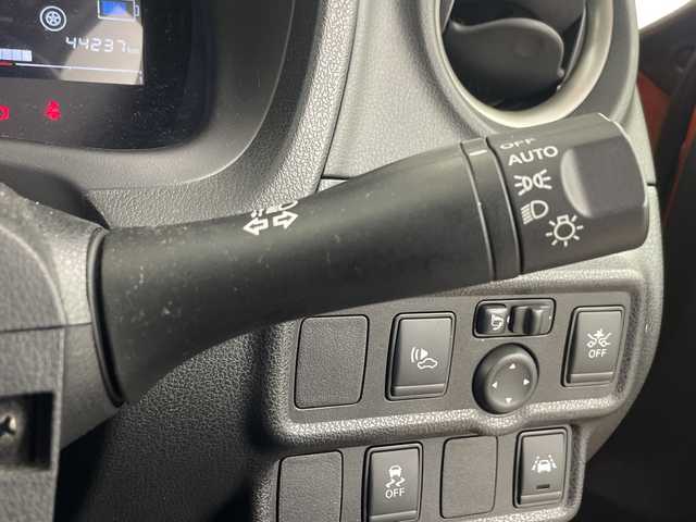 日産 ノート e－パワー X 埼玉県 2019(平31)年 4.5万km プレミアムコロナオレンジ 純正ナビ　/全方位カメラ　/ドライブレコーダー　/デジタルインナーミラー　/先行車発進お知らせ　/レーンキープアシスト　/衝突軽減ブレーキ　/オートライト　/ステアリングスイッチ　/純正アルミホイール　/フロアマット/ドアバイザー/ウインカーミラー