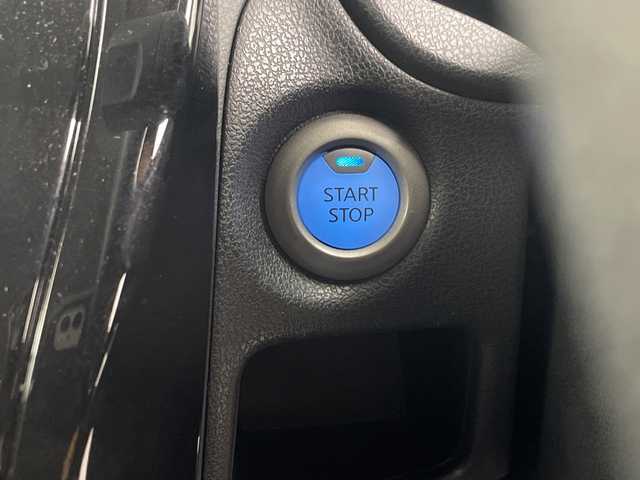 日産 ノート e－パワー X 埼玉県 2019(平31)年 4.5万km プレミアムコロナオレンジ 純正ナビ　/全方位カメラ　/ドライブレコーダー　/デジタルインナーミラー　/先行車発進お知らせ　/レーンキープアシスト　/衝突軽減ブレーキ　/オートライト　/ステアリングスイッチ　/純正アルミホイール　/フロアマット/ドアバイザー/ウインカーミラー