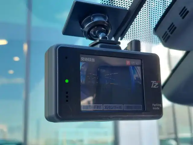 トヨタ プリウス A プレミアム ツーリング 20th 東京都 2017(平29)年 5.6万km 赤Ⅱ 純正11.6インチナビ/JBLプレミアムサウンド/Bluetooth接続/フルセグTV/バックモニター/ホワイトレザーシート/ドライブレコーダー/シートヒーター/トヨタセーフティセンス/プリクラッシュセーフティシステム/レーンディパーチャーアラート/オートマチックハイビーム/ステアリングスイッチ/横滑り防止装置/フルオートエアコン/デジタルインナーミラー/サイドエアバック/カーテンエアバック