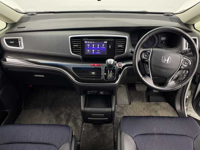 ホンダ オデッセイ アブソルート アドバンス 群馬県 2015(平27)年 9.6万km ホワイトオーキッドパール 純正８型ナビ　全方位カメラ　前方ドライブレコーダー　運転席パワーシート　クルーズコントロール追従有　両側パワースライドドア　Ｂｌｕｅｔｏｏｔｈ　ハーフレザーシート　ＬＥＤヘッドライト　純正ＥＴＣ