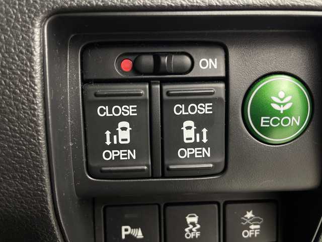 ホンダ オデッセイ アブソルート アドバンス 群馬県 2015(平27)年 9.6万km ホワイトオーキッドパール 純正８型ナビ　全方位カメラ　前方ドライブレコーダー　運転席パワーシート　クルーズコントロール追従有　両側パワースライドドア　Ｂｌｕｅｔｏｏｔｈ　ハーフレザーシート　ＬＥＤヘッドライト　純正ＥＴＣ