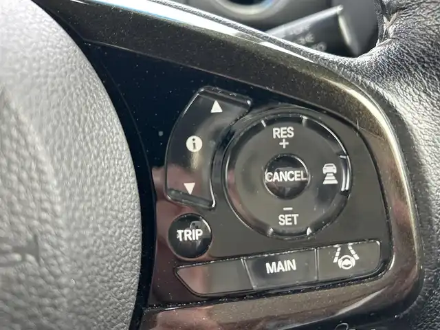 ホンダ Ｎ ＢＯＸ カスタム G L ターボ ホンダセンシング 長崎県 2017(平29)年 7.3万km プレミアムホワイトパールⅡ 純正ナビ（AM/FM/フルセグTV/BT/DISC）/ホンダセンシング/ターボ/バックカメラ/ドラレコ前方/ビルトインETC/両側パワースライドドア/レーダークルーズコントロール/パドルシフト/9灯式フルLEDヘッドライト/シーケンシャルターンシグナルランプ/LEDフォグライト＋クロームメッキフォグライトガーニッシュ/チップアップ＆ダイブダウン機構付スライドリアシート/360°スーパーUV・IRカットパッケージ/オートリトラミラー