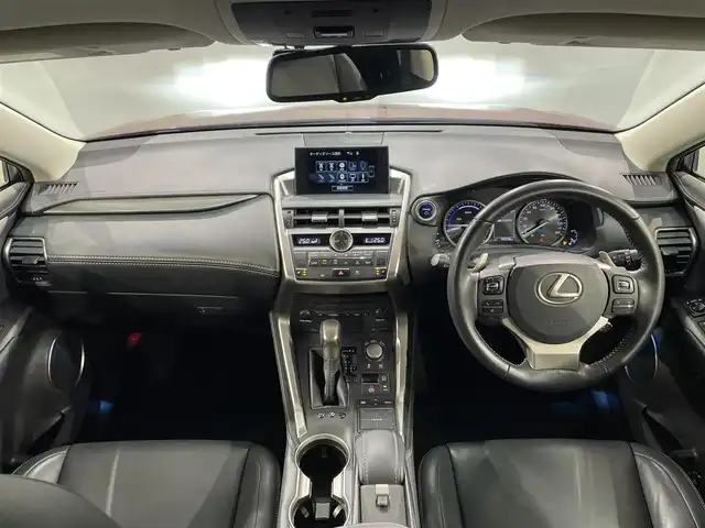 レクサス ＮＸ 300h Iパッケージ 愛知県 2014(平26)年 10万km レッドマイカクリスタルシャイン 純正７インチナビ/フルセグＴＶ/Ｂｌｕｅｔｏｏｔｈ/ＢＤ、ＤＶＤ再生/ＦＭ／ＡＭラジオ/衝突軽減ブレーキ/バックカメラ/コーナーセンサー/レーダークルーズ/ビルトインＥＴＣ/シートヒーター/パワーシート/パドルシフト/ステアリングヒーター