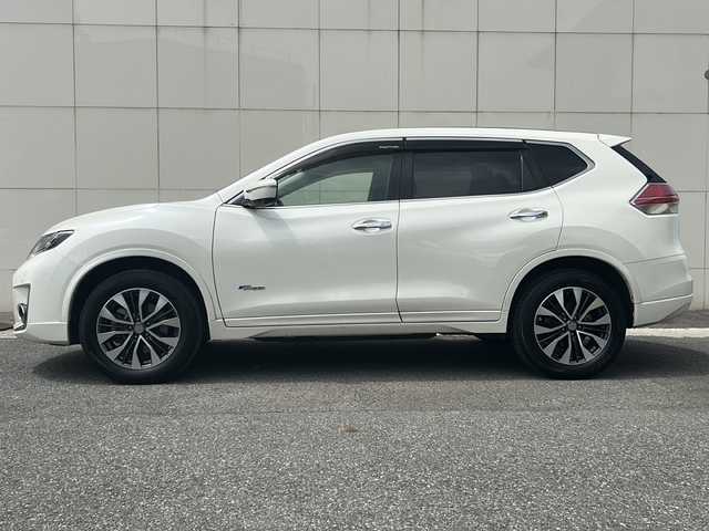 日産 エクストレイル ハイブリッド モード・プレミア 埼玉県 2015(平27)年 7.9万km ブリリアントホワイトパール じしゃロン熊谷店成約車両のため落札禁止/(株)IDOMが運営する【じしゃロン熊谷店】の自社ローン専用車両になりますこちらは現金またはオートローンご利用時の価格です。自社ローンご希望の方は別途その旨お申付け下さい/純正HDDナビ/（フルセグTV/CD/DVD/BT/AM/FM)/４WD/ETC/クルーズコントロール/コーナーセンサー/シートヒーター/全周囲カメラ/LEDライト/レザーシート/純正オーテック18インチアルミホイール/純正ドアバイザー/電動格納ドアミラー/ECOモード/プッシュスタート/オートライト