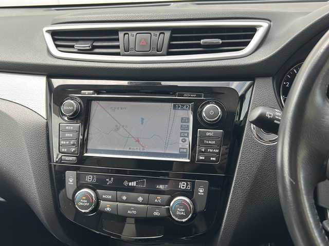 日産 エクストレイル ハイブリッド モード・プレミア 山口県 2015(平27)年 7.9万km ブリリアントホワイトパール (株)IDOMが運営する【じしゃロン宇部店】の自社ローン専用車両になります。こちらは現金またはオートローンご利用時の価格です。自社ローンご希望の方は別途その旨お申付け下さい。/純正HDDナビ/（フルセグTV/CD/DVD/BT/AM/FM)/４WD/ETC/クルーズコントロール/コーナーセンサー/シートヒーター/全周囲カメラ/LEDライト/レザーシート/純正オーテック18インチアルミホイール/純正ドアバイザー/電動格納ドアミラー/ECOモード/プッシュスタート/オートライト