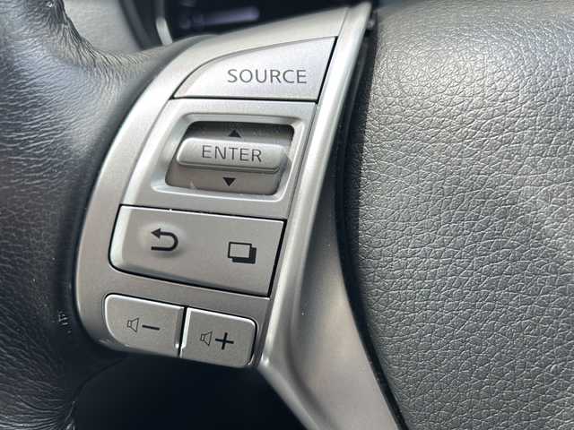 日産 エクストレイル ハイブリッド モード・プレミア 山口県 2015(平27)年 7.9万km ブリリアントホワイトパール (株)IDOMが運営する【じしゃロン宇部店】の自社ローン専用車両になります。こちらは現金またはオートローンご利用時の価格です。自社ローンご希望の方は別途その旨お申付け下さい。/純正HDDナビ/（フルセグTV/CD/DVD/BT/AM/FM)/４WD/ETC/クルーズコントロール/コーナーセンサー/シートヒーター/全周囲カメラ/LEDライト/レザーシート/純正オーテック18インチアルミホイール/純正ドアバイザー/電動格納ドアミラー/ECOモード/プッシュスタート/オートライト