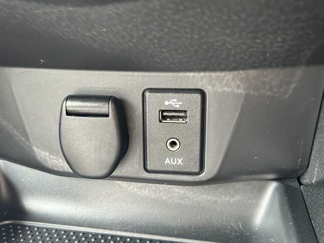 日産 エクストレイル ハイブリッド モード・プレミア 山口県 2015(平27)年 7.9万km ブリリアントホワイトパール (株)IDOMが運営する【じしゃロン宇部店】の自社ローン専用車両になります。こちらは現金またはオートローンご利用時の価格です。自社ローンご希望の方は別途その旨お申付け下さい。/純正HDDナビ/（フルセグTV/CD/DVD/BT/AM/FM)/４WD/ETC/クルーズコントロール/コーナーセンサー/シートヒーター/全周囲カメラ/LEDライト/レザーシート/純正オーテック18インチアルミホイール/純正ドアバイザー/電動格納ドアミラー/ECOモード/プッシュスタート/オートライト