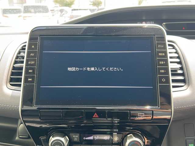日産 セレナ ハイウェイスター V 大阪府 2021(令3)年 5.6万km ブリリアントホワイトパール プロパイロット　/１０型ナビ/フルセグTV/CD/DVD/ブルーレイ/BT/デジタルインナミラー　/全方位カメラ　/ハンズフリーパワースライド/両側電動スライドドア　/エマージェンシーブレーキ　/電子パーキングブレーキ　/ＬＥＤヘッドライト/ドラレコ　/レーンキープアシスト/リアロールサンシェード/オートライト/純正１６インチAW/ETC/スペアキーｘ１/保証書/取説