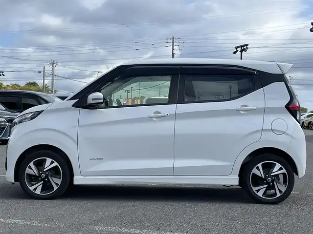 日産 デイズ HWS G ターボ プロパイロットED 道央・札幌 2019(令1)年 15.3万km ホワイトパール ４WD/純正ディーラーOPナビ/CD/DVD/SD/AUX/プロパイロット/エマージェンシーブレーキ/横滑り防止装置/レーダークルーズコントロール/レーンキープアシスト/クリアランスソナー/アラウンドビューモニター/ETC/ドライブレコーダー/アイドリングストップ/前席シートヒーター/ステアリングリモコン/電動パーキング/オートブレーキホールド/レーダー探知機/プッシュスタート/スマートキー/LEDヘッドライト/オートライト/オートハイビーム/フォグランプ/電動格納ミラー/ウィンカーミラー/純正フロアマット/ドアバイザー/スペアキー