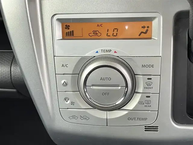 スズキ ハスラー X 千葉県 2015(平27)年 7.8万km フェニックスレッドパール/ブルーイッシュブラックパール ワンオーナー/スズキレーダーブレーキサポート/社外メモリナビ/・型番：MDV-L401/・CD/DVD/USB/ワンセグTV/・ビルトインETC/革巻きステアリング/D席シートヒーター/純正ゴムフロアマット/純正ドアバイザー/純正15インチAW/オートライト/・LEDヘッドライト/・フォグランプ/プッシュスタート/・スマートキー