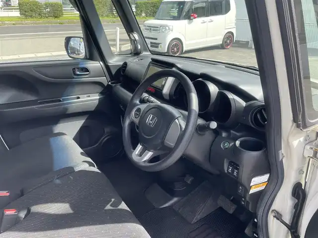 ホンダ Ｎ ＢＯＸ G SSパッケージ 山形県 2014(平26)年 6.4万km プレミアムホワイトパール (株)IDOMが運営する【じしゃロン山形店】の自社ローン専用車両になります。/こちらは現金またはオートローンご利用時の価格です。/自社ローンご希望の方は別途その旨お申付け下さい。/Gathersナビ/【1SEG/Bluetooth/DVD/CD/FM/AM】/両側パワースライドドア/ETC/バックカメラ/ステアリングスイッチ/ウィンカーミラー/ライトレベライザー/プッシュスタート/スマートキー/USB