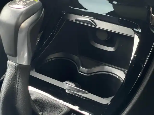 ＢＭＷ Ｘ１ xDrive 18d Mスポーツ 山梨県 2018(平30)年 5.3万km 白 Ｍスポーツ/４ＷＤ/インテリジェントセーフティー/ＬＫＡ/衝突軽減ブレーキ/純正ＨＤＤナビ/ＢＴ/ＵＳＢ/ミュージックサーバー/社外デジタルインナーミラー型ドラレコ/フットオープナー/スペアキー