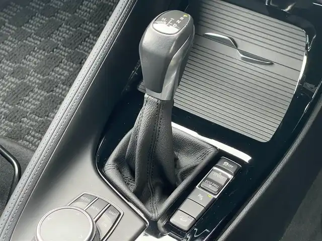 ＢＭＷ Ｘ１ xDrive 18d Mスポーツ 山梨県 2018(平30)年 5.3万km 白 Ｍスポーツ/４ＷＤ/インテリジェントセーフティー/ＬＫＡ/衝突軽減ブレーキ/純正ＨＤＤナビ/ＢＴ/ＵＳＢ/ミュージックサーバー/社外デジタルインナーミラー型ドラレコ/フットオープナー/スペアキー