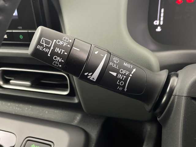 ホンダ フリード クロスター 埼玉県 2024(令6)年 0.1万km メテオロイドグレーメタリック 純正ナビ/　（TV/BT/FM/AM/USB)　/バックカメラ/ブラインドスポットモニター/ホンダセンシング　/両側電動スライドドア　/前席シートヒーター　/ルーフレール　/コーナーセンサー　　/純正アルミホイール/LEDヘッドライト/フォグランプ/革巻きハンドル/純正フロアマット/ECON