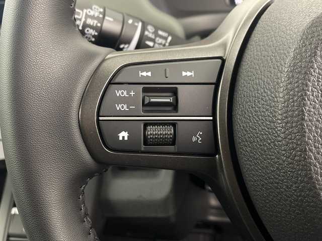 ホンダ フリード クロスター 埼玉県 2024(令6)年 0.1万km メテオロイドグレーメタリック 純正ナビ/　（TV/BT/FM/AM/USB)　/バックカメラ/ブラインドスポットモニター/ホンダセンシング　/両側電動スライドドア　/前席シートヒーター　/ルーフレール　/コーナーセンサー　　/純正アルミホイール/LEDヘッドライト/フォグランプ/革巻きハンドル/純正フロアマット/ECON