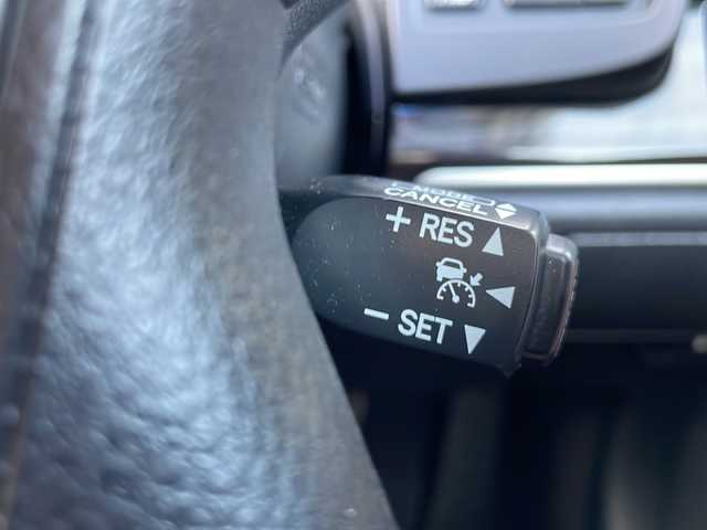 トヨタ クラウン ハイブリッド アスリートS 栃木県 2015(平27)年 6.8万km シルバーM 純正SDナビ/・Bluetooth CD DVD/・TV フルセグ/・バックカメラ/追従式クルーズコントロール/ETC2.0/ドライブレコーダー/前席パワーシート/純正17インチアルミホイール/コーナーセンサー/LEDヘッドライト/オートライト