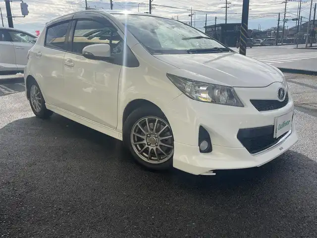 トヨタ ヴィッツ RS 神奈川県 2011(平23)年 11.9万km ホワイトパールクリスタルシャイン パドルシフト/モデリスタエアロ（モデリスタバージョン for RS）/社外ＡＷ１５インチ/純正ナビ（NSZT-W60）/CD/DVD/FM/AM/BT/ワンセグTV/SD/AUX/バックカメラ/ＡＡＣ/ＥＴＣ/キセノンヘッドライト/フォグランプ/オートライト