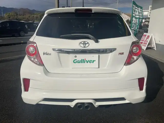 トヨタ ヴィッツ RS 神奈川県 2011(平23)年 11.9万km ホワイトパールクリスタルシャイン パドルシフト/モデリスタエアロ（モデリスタバージョン for RS）/社外ＡＷ１５インチ/純正ナビ（NSZT-W60）/CD/DVD/FM/AM/BT/ワンセグTV/SD/AUX/バックカメラ/ＡＡＣ/ＥＴＣ/キセノンヘッドライト/フォグランプ/オートライト