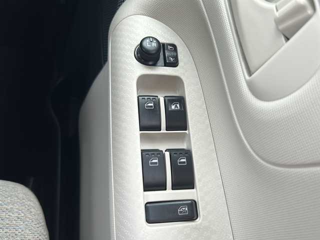 ダイハツ ムーヴ キャンバス X SA Ⅱ 千葉県 2017(平29)年 9.1万km スムースグレーマイカメタリック/プラムブラウンクリスタルマイカ 2トーン ワンオーナー/純正メモリナビ（NMZK-W67D）/BlueTooth接続/TV/CD/DVD/FM/AM/スマートアシストII/・衝突回避支援ブレーキ/・誤発進抑制制御機能/・車線逸脱警報/・先行者発進お知らせ機能/バックカメラ/ドライブレコーダー/アイドリングストップ/ステアリングスイッチ/プッシュスタート/スマートキー/スペアキー/オートライト/純正フロアマット/取扱説明書/保証書