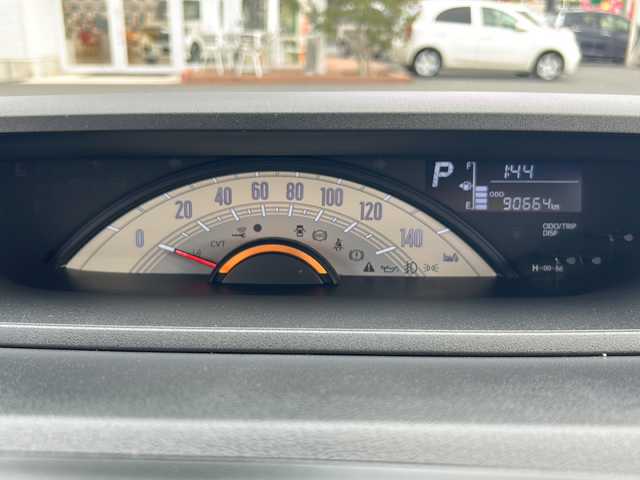 ダイハツ ムーヴ キャンバス X SA Ⅱ 千葉県 2017(平29)年 9.1万km スムースグレーマイカメタリック/プラムブラウンクリスタルマイカ 2トーン ワンオーナー/純正メモリナビ（NMZK-W67D）/BlueTooth接続/TV/CD/DVD/FM/AM/スマートアシストII/・衝突回避支援ブレーキ/・誤発進抑制制御機能/・車線逸脱警報/・先行者発進お知らせ機能/バックカメラ/ドライブレコーダー/アイドリングストップ/ステアリングスイッチ/プッシュスタート/スマートキー/スペアキー/オートライト/純正フロアマット/取扱説明書/保証書