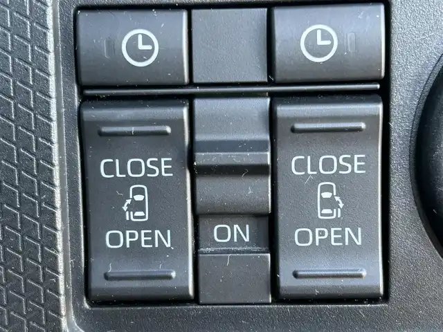 ダイハツ タント カスタム RS セレクション 岡山県 2020(令2)年 4.2万km ブラックマイカメタリック 登録時走行距離41756km/純正9インチナビ/フルセグTV(AM/FM/CD/DVD/Bluetooth)/バックカメラ/両側パワースライドドア/ETC/ドライブレコーダー/スマートアシスト3/・コーナーセンサー/・衝突回避支援ブレーキ機能/・レーダークルーズコントロール/・レーンキープコントロール/・オートマチックハイビーム/D/N席シートヒーター/LEDヘッドライト/USB入力端子/プッシュスタート/スマートキー/純正フロアマット/15インチ純正AW