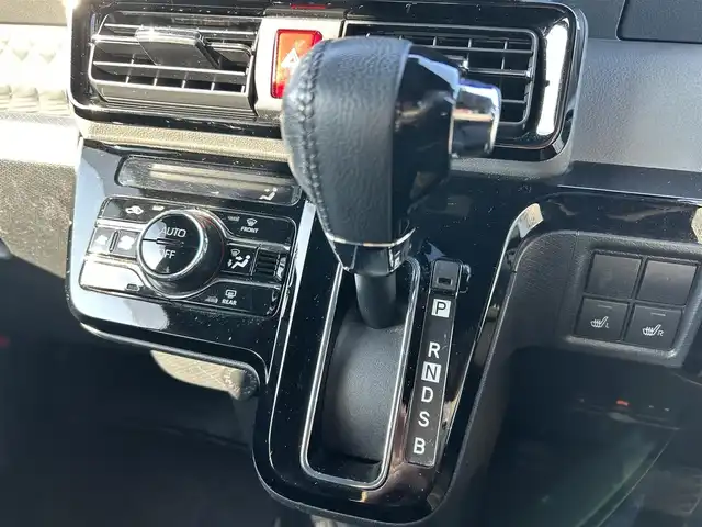 ダイハツ タント カスタム RS セレクション 岡山県 2020(令2)年 4.2万km ブラックマイカメタリック 登録時走行距離41756km/純正9インチナビ/フルセグTV(AM/FM/CD/DVD/Bluetooth)/バックカメラ/両側パワースライドドア/ETC/ドライブレコーダー/スマートアシスト3/・コーナーセンサー/・衝突回避支援ブレーキ機能/・レーダークルーズコントロール/・レーンキープコントロール/・オートマチックハイビーム/D/N席シートヒーター/LEDヘッドライト/USB入力端子/プッシュスタート/スマートキー/純正フロアマット/15インチ純正AW