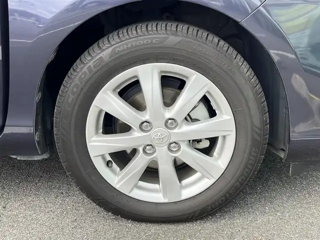 トヨタ アクア G 奈良県 2015(平27)年 2.8万km ダークバイオレットマイカメタリック 純正ナビ（NSZT-W64）/（フルセグ/BT/CD/DVD）/レーダークルーズコントロール/バックカメラ/前席シートヒーター/オートライト/電動格納ミラー/LEDヘッドライト/ETC/純正15インチAW/保証書/取り扱説明書/スペアキーX1