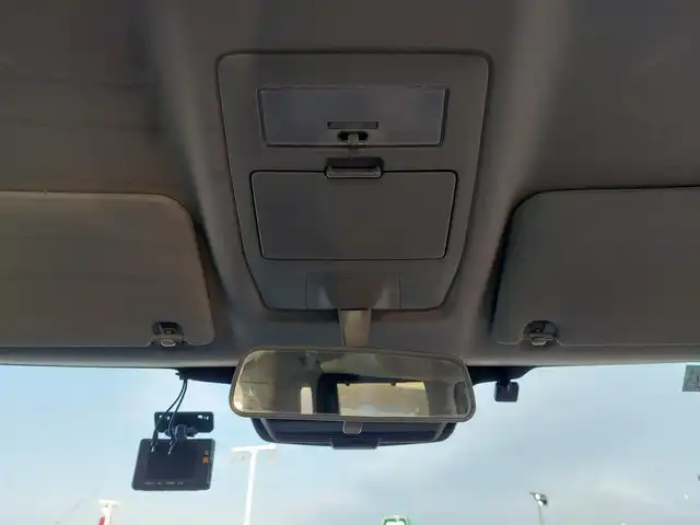 スズキ ソリオ バンディット HV MV 東京都 2019(平31)年 7.9万km スーパーブラックパール 純正ナビ/　・フルセグTV/　・Bluetooth接続/　・CD/DVD再生/　・SDミュージックサーバー/　・AM/FMラジオ/バックカメラ/ETC/ドライブレコーダー/被害軽減ブレーキ/両側パワースライドドア/クルーズコントロール/パドルシフト/純正フロアマット/LEDヘッドライト/プッシュスタート/スマートキー