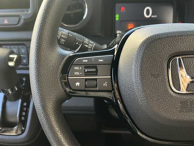 ホンダ Ｎ ＢＯＸ カスタム 広島県 2025(令7)年 0.1万km クリスタルブラックパール Honda SENSING/●衝突軽減ブレーキ（CMBS）/●先行車発進お知らせ機能/●歩行者事故低減ステアリング/●路外逸脱抑制機能/●標識認識機能/●渋滞追従機能付アダプティブクルーズコントロール（ACC）/●車線維持支援システム（LKAS）/●誤発進抑制機能/●後方誤発進抑制機能/●近距離衝突軽減ブレーキ/●急アクセル抑制機能/●パーキングセンサーシステム/●オートハイビーム/ダイレクトプロジェクション式フルLEDヘッドライト/シーケンシャルターンランプ/片側パワースライドドア/ナビ装着用スペシャルパッケージ/シートヒーター（D/N）/フロントシートアームレスト（運転席）/オートリトラミラー/スマートキー/プッシュスタート/ロールサンシェード/フルエアコン/W+サイド+カーテンエアバッグ/電子制御パーキングブレーキ/オートブレーキホールド機能/360°スーパーUV・IRカット パッケージ/エマージェンシーストップシグナル/トリコットシート（ブラック）/14インチアルミホイール（シャークグレー塗装＋切削）